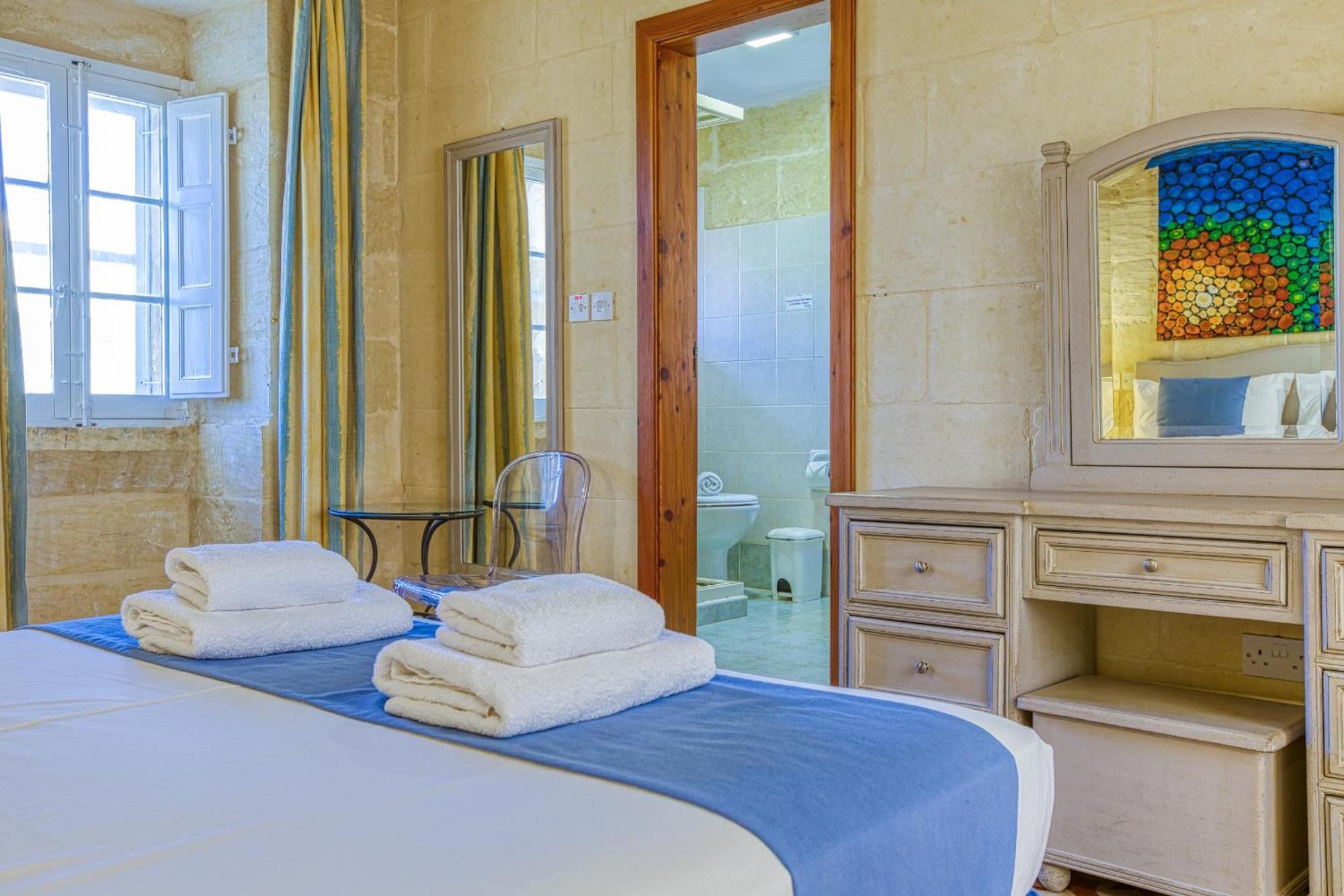 Girardu Holiday Home Виктория Экстерьер фото