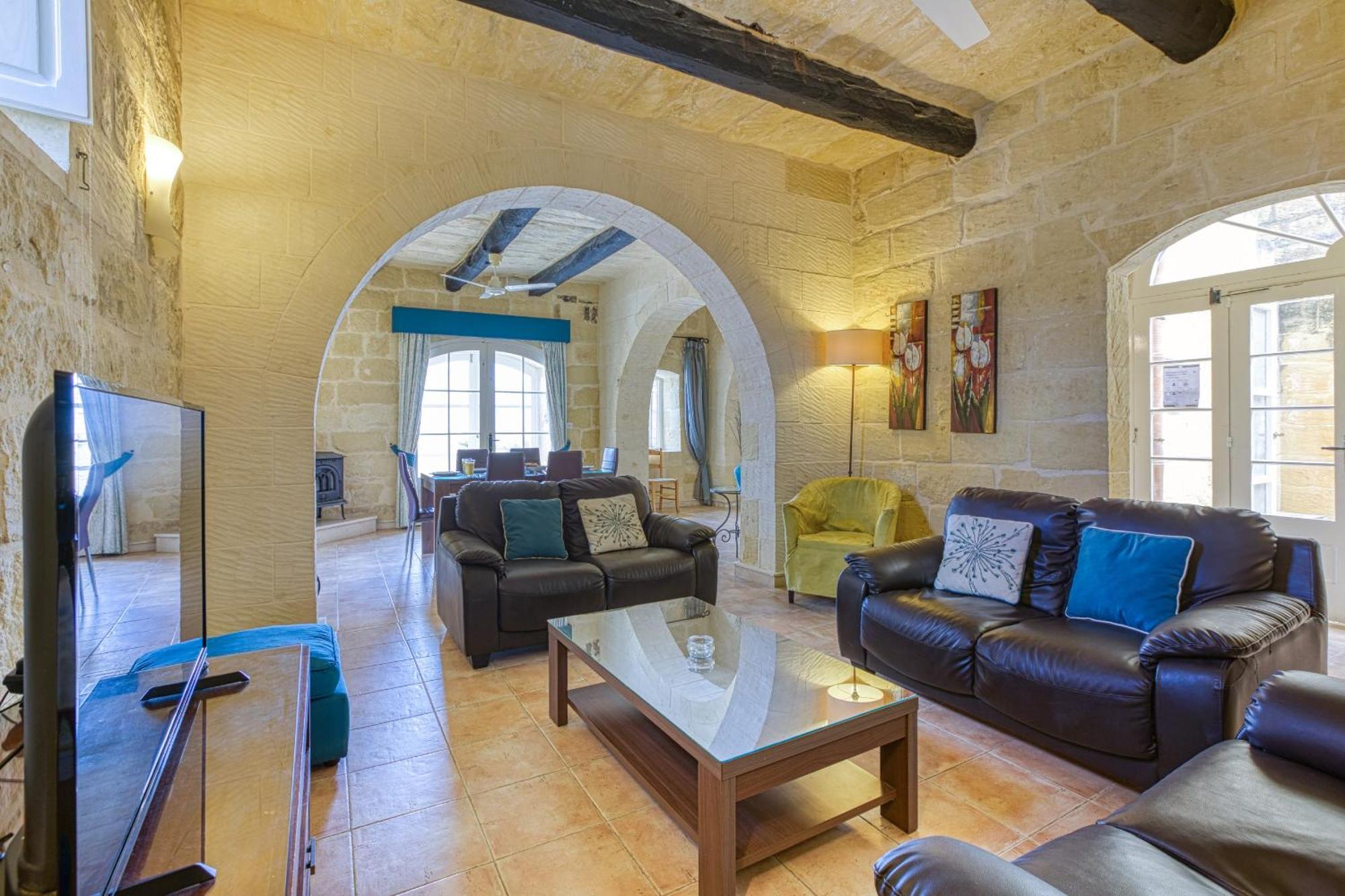 Girardu Holiday Home Виктория Экстерьер фото
